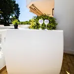 Lägenhet Calme Absolu, Elegant Et Arbore Avec Piscine