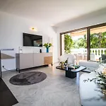 Apartamento Calme Absolu, Elegant Et Arbore Avec Piscine Cannes