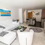 Calme Absolu, Elegant Et Arbore Avec Piscine Apartamento Cannes
