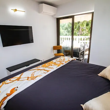 דירה Calme Absolu, Elegant Et Arbore Avec Piscine קאן