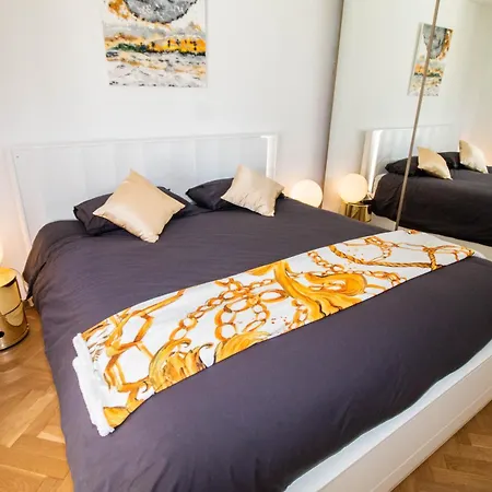 דירה Calme Absolu, Elegant Et Arbore Avec Piscine *