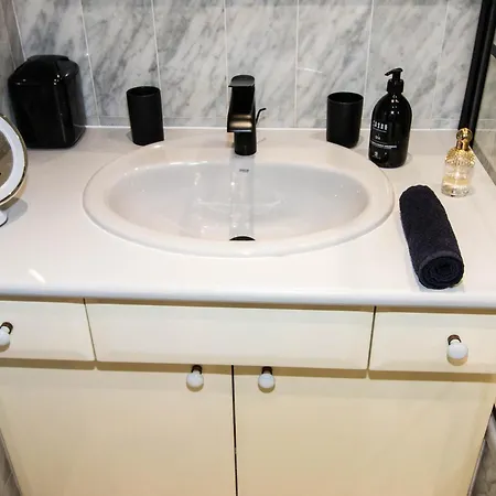 דירה Calme Absolu, Elegant Et Arbore Avec Piscine קאן